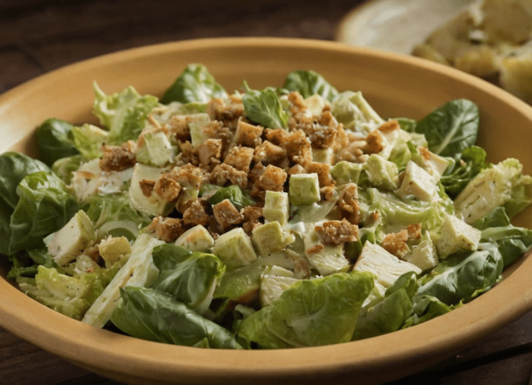 Salada Caesar Nº 15: Uma Explosão de Sabor em Cada Garfada 64 Salada Caesar