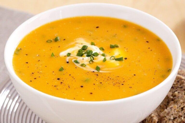 Sopa de Abóbora Cremosa: A Confort Food que Vai Aquecer o Seu Dia 35 Sopa de Abóbora Cremosa